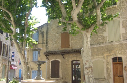 Lancon-Provence Casa | La Provenza, villa nueva, beneficia a todas las comodidades, piscina