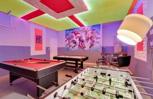 Davenport Casa | Providence Golf Resort Pool Cinema Disney Rooms