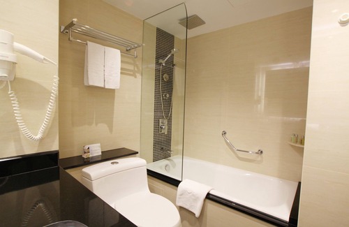 Kwun Chung Hotel | Prudential Hotel