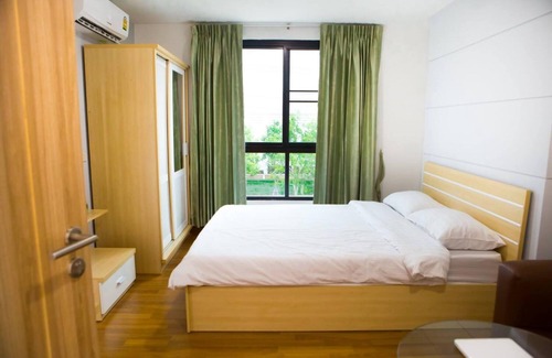 Mueang Samut Prakan District Hotel | PT Residence
