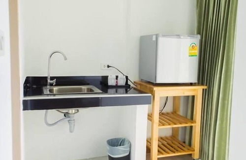 Mueang Samut Prakan District Hotel | PT Residence