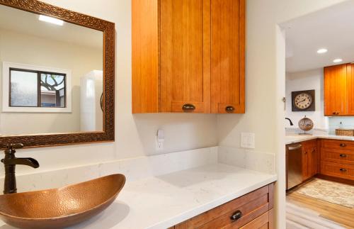 Downtown Lahaina Villa | Puamana 240-3
