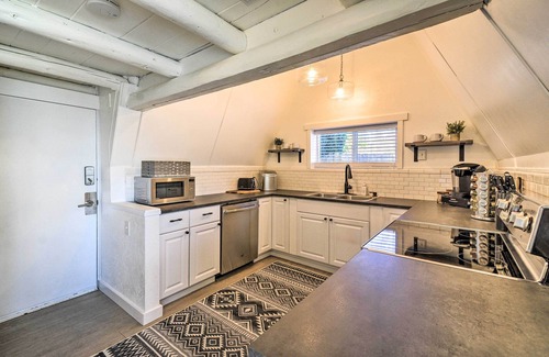 West Hills Cabina | Puget Sound Cabin with Hot Tub and Water Views!