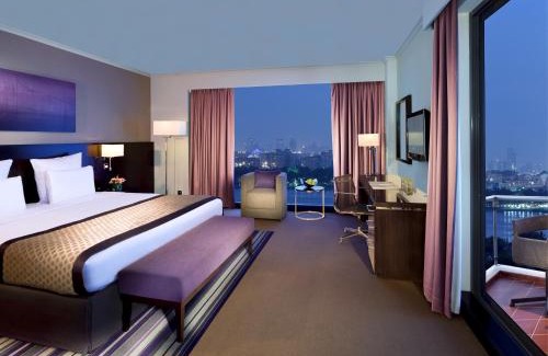 Deira Hotel | Pullman Dubai Creek City Centre