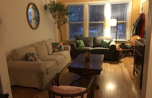 Irving Park Apartamento | Apartamento apto para cachorros con patio cercado