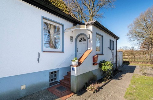 Schenefeld Casa | Pure idyll: Holiday home in a nature reserve with sauna + fireplace