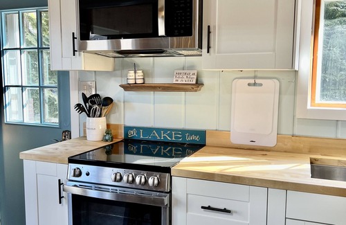 Pentwater Cabaña | "Pure Pentwater" Cottage