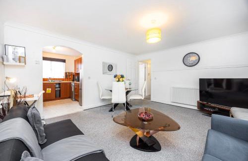 Purfleet Apartamento | Purfleet, Grays - Cosy 2bd Apartment Lakeside