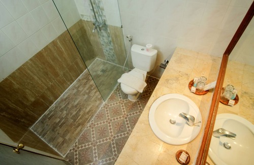 Mangsit Hotel | Puri Saron Senggigi Hotel