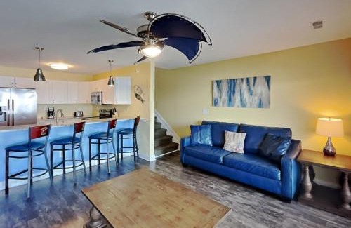 Put-in-Bay Casa | Put-in-Bay Waterfront Condo #211