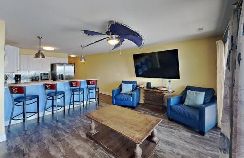 Put-in-Bay Casa | Put-in-Bay Waterfront Condo #208