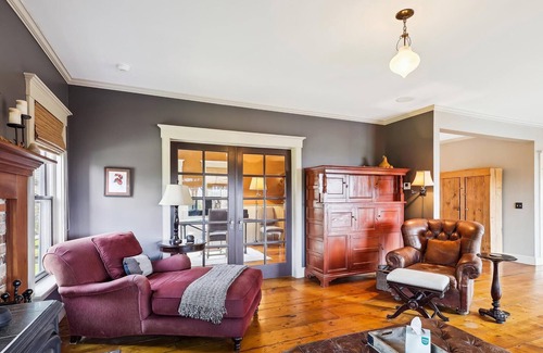 Stowe Hollow Casa | Putnam Forest Lookout - a beautiful Stowe Hollow home with Mt. Mansfield views!