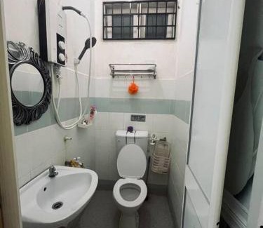 Pengkalan Chepa Casa | Putri Homestay Bungalow at UMK Pengkalan Chepa