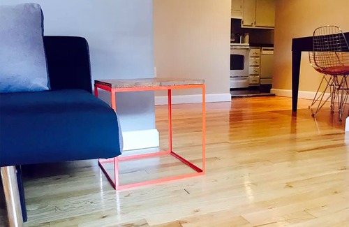 Commonwealth Apartamento | Acogedor, Patio, Piscina, y Whole Foods