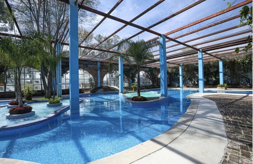 San Martin de las Pirámides Hotel | Pyramid Retreat: Club Campestre Teotihuacan Oasis