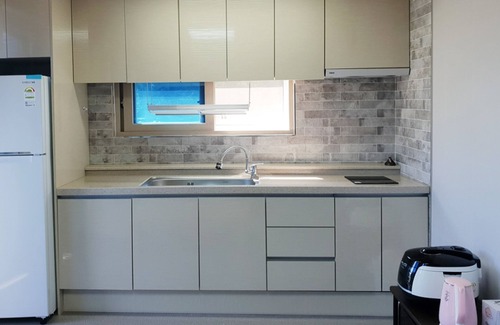 Yeosu Casa | Pyramid Red Clay Pension