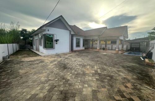 Machang Casa | Qairina Homestay