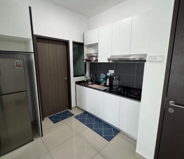 Bandar Penawar Apartamento | Qila Homestay at DESARU UTAMA