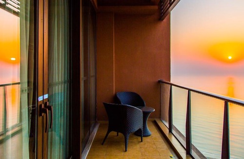 West Coast Hotel | Qingdao Mangrove Tree Resort World - Red Coral Hotel