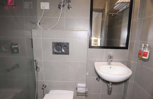 Anand Vihar Hotel | Qotel Hotel IP Residency