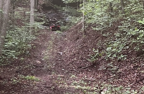 Zirconia Alquiler De RV | Quaint campground in Zirconia with stunning views waterfall