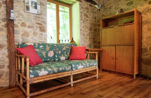 Bassin de Brive Cabaña | Pintoresca Casa de campo en Juillac con jardín privado