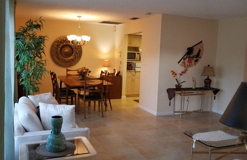 Edgewater Casa | QUAINT FLORIDA GETAWAY