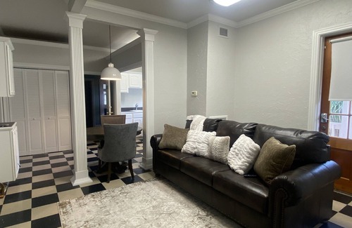 Eunice Apartamento | Quaint hideaway with old New Orleans appeal- Close to Downtown shopping & eats!