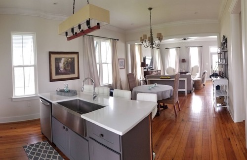 Arabi Casa | Casa pintoresca de Nueva Orleans - Encantador y "NUEVO"