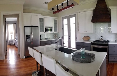 Arabi Casa | Casa pintoresca de Nueva Orleans - Encantador y "NUEVO"