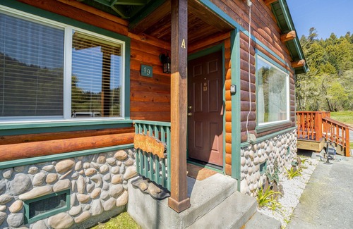Orick Casa | Quaint Retreat Near Town w/ Gas Grill, Deck & Free WiFi - State Parks Nearby