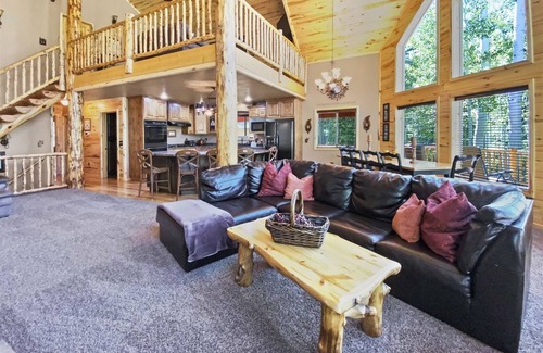 Mammoth Creek Cabina | Quakie Lake Retreat, Mountain cabin 4 bd 3 bth Heart of Dixie National Forest