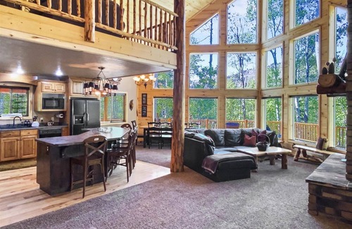 Mammoth Creek Cabina | Quakie Lake Retreat, Mountain cabin 4 bd 3 bth Heart of Dixie National Forest