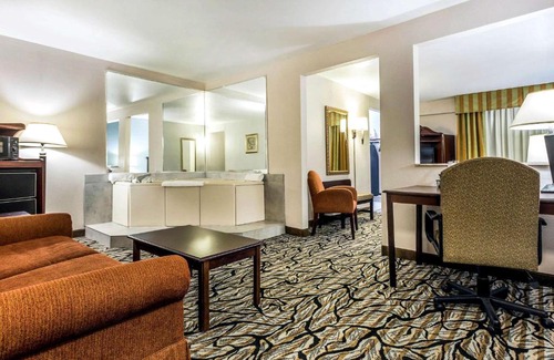 Fort Mill Hotel | Quality Inn at the Park