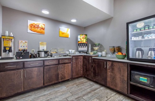 Athens Hotel | Quality Inn Athens I-65 / Huntsville Area West