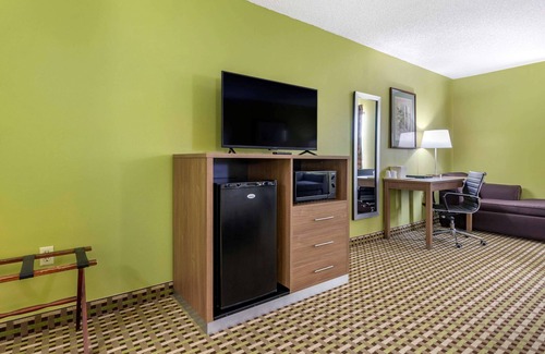 Brunswick Hotel | Quality Inn Brunswick