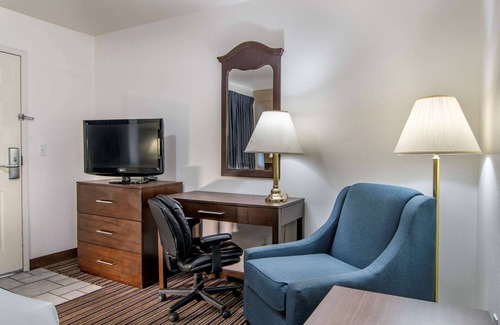 Roseburg Hotel | Quality Inn Central Roseburg