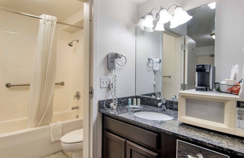 Roseburg Hotel | Quality Inn Central Roseburg