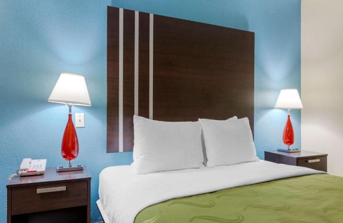 Summit Station Hotel | Quality Inn Columbus-East