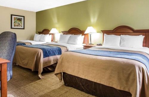 Darien Hotel | Quality Inn Darien-North Brunswick