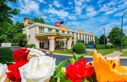 Huntersville Hotel | Quality Inn Huntersville near Lake Norman