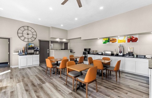 Oskaloosa Hotel | Quality Inn Oskaloosa