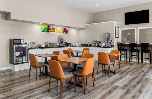 Oskaloosa Hotel | Quality Inn Oskaloosa