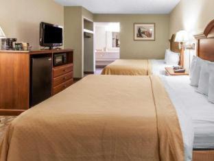 Pigeon Forge Hotel | Quality Inn & Suites at Dollywood Lane