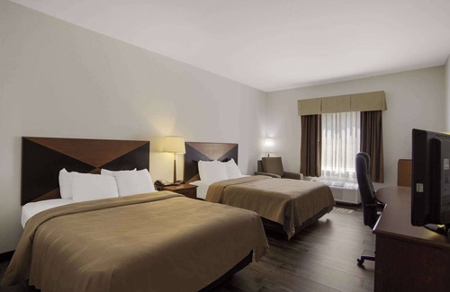 Scotland Hotel | Quality Inn & Suites