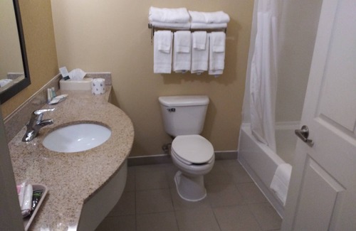 Scotland Hotel | Quality Inn & Suites