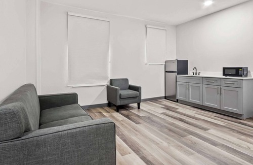 Harbison Hotel | Quality Inn & Suites Columbia Harbison