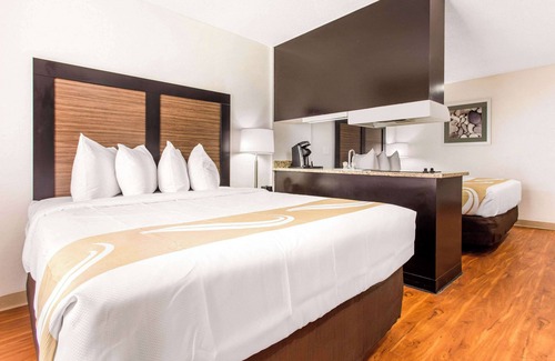 Carolina Forest Hotel | Quality Inn & Suites Myrtle Beach near Outlets