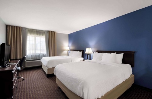 Oklahoma City Hotel | Quality Inn & Suites Oklahoma City North