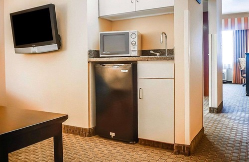 Roswell Hotel | Quality Inn & Suites Roswell North